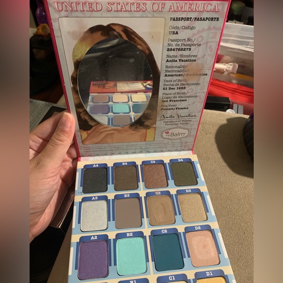 TheBalm Balm Voyage palette - Picture 4 of 6